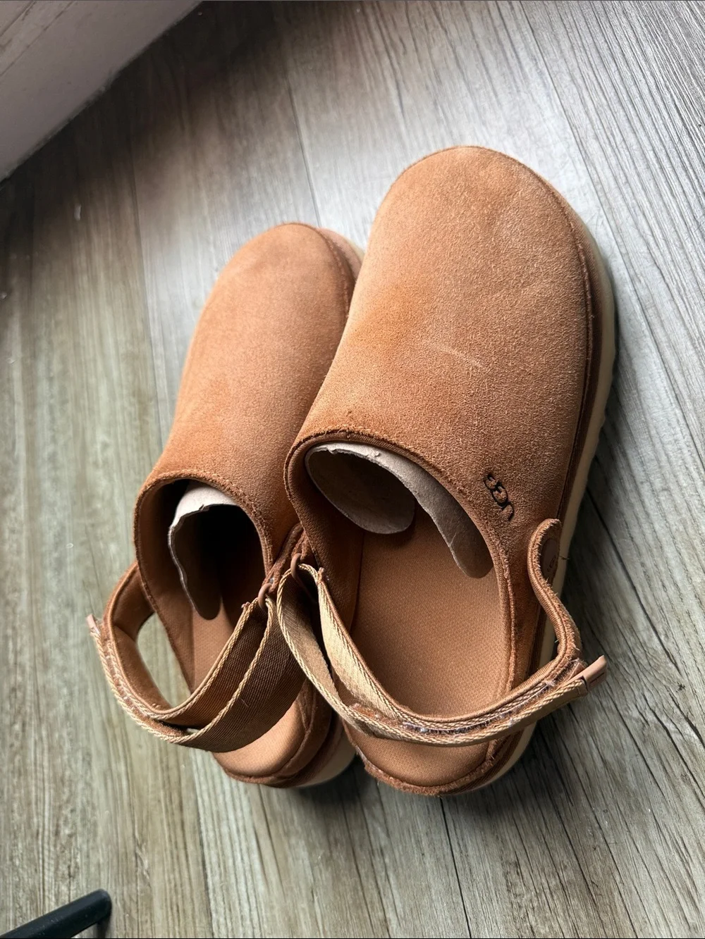 UGG Suede Slip-On clogs in Tan